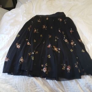 Aritzia Wilfred Twirl Skirt